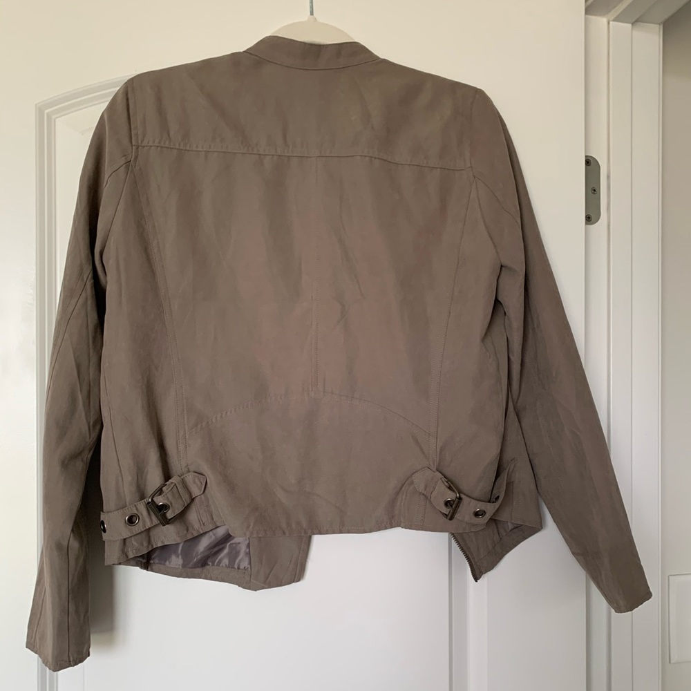 Thin Jacket - image 6